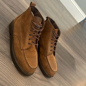 Women’s Red wing steel toe boots. Size 6